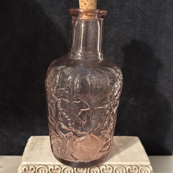 Vintage, Libbey, Pink Floral embossed Decanter. 8” H - Picture 1 of 12